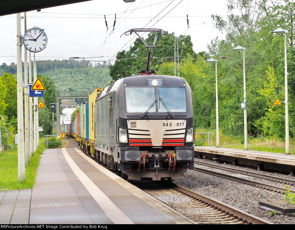 Gütezug (Goods train, i.e. freight) northbound through Melsungen